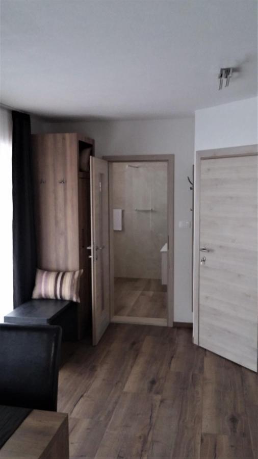 Yellow Dreamhouse Постойна Екстериор снимка